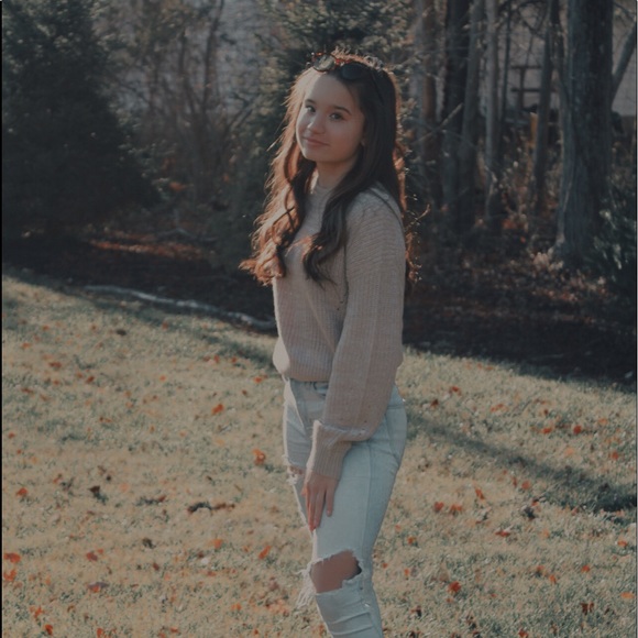 Meet your Posher, Nina - Picture 1 of 1